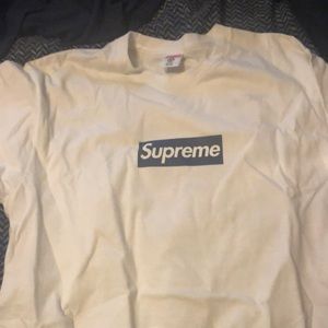 Supreme T-shirt